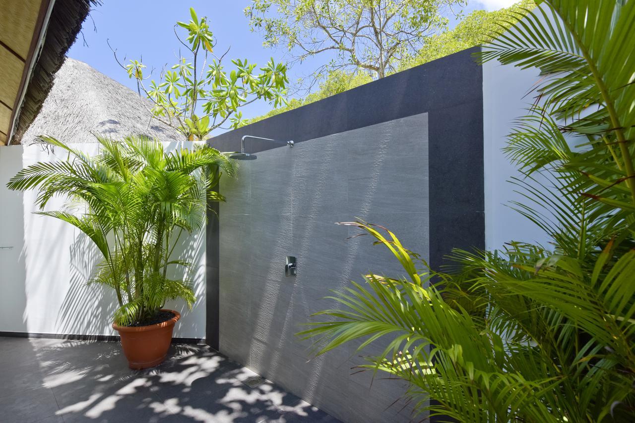 Dreamland Maldives Resort Kihadhoo Exterior photo